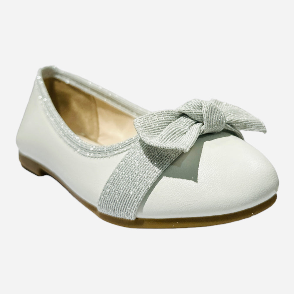 Girls White/Silver  Communion flats